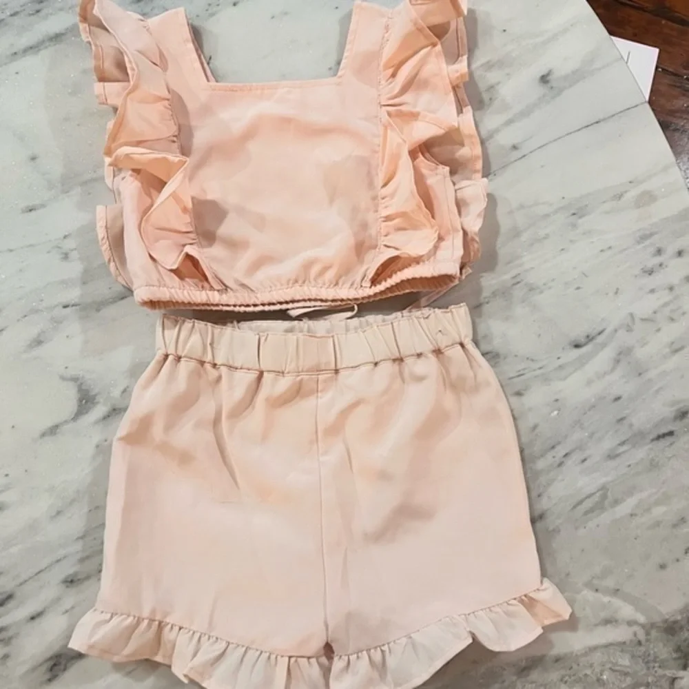 NWT iloveplum embroidered two piece set